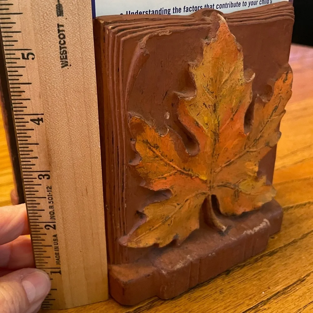 Maple leaf vintage bookends - preowned